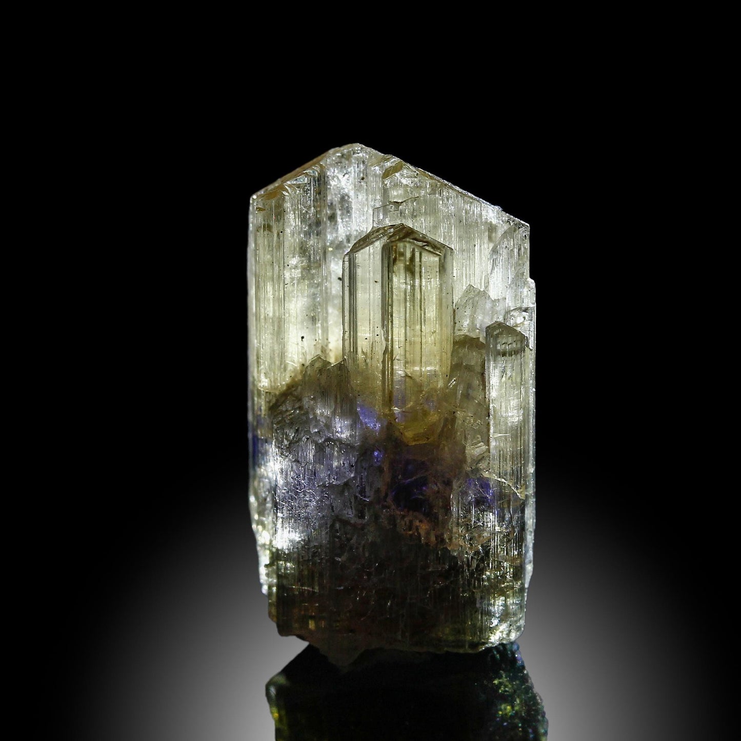 Natural TANZANITE Pleochroism, Blue Purple and Green Red from Tanzania Gem Quality