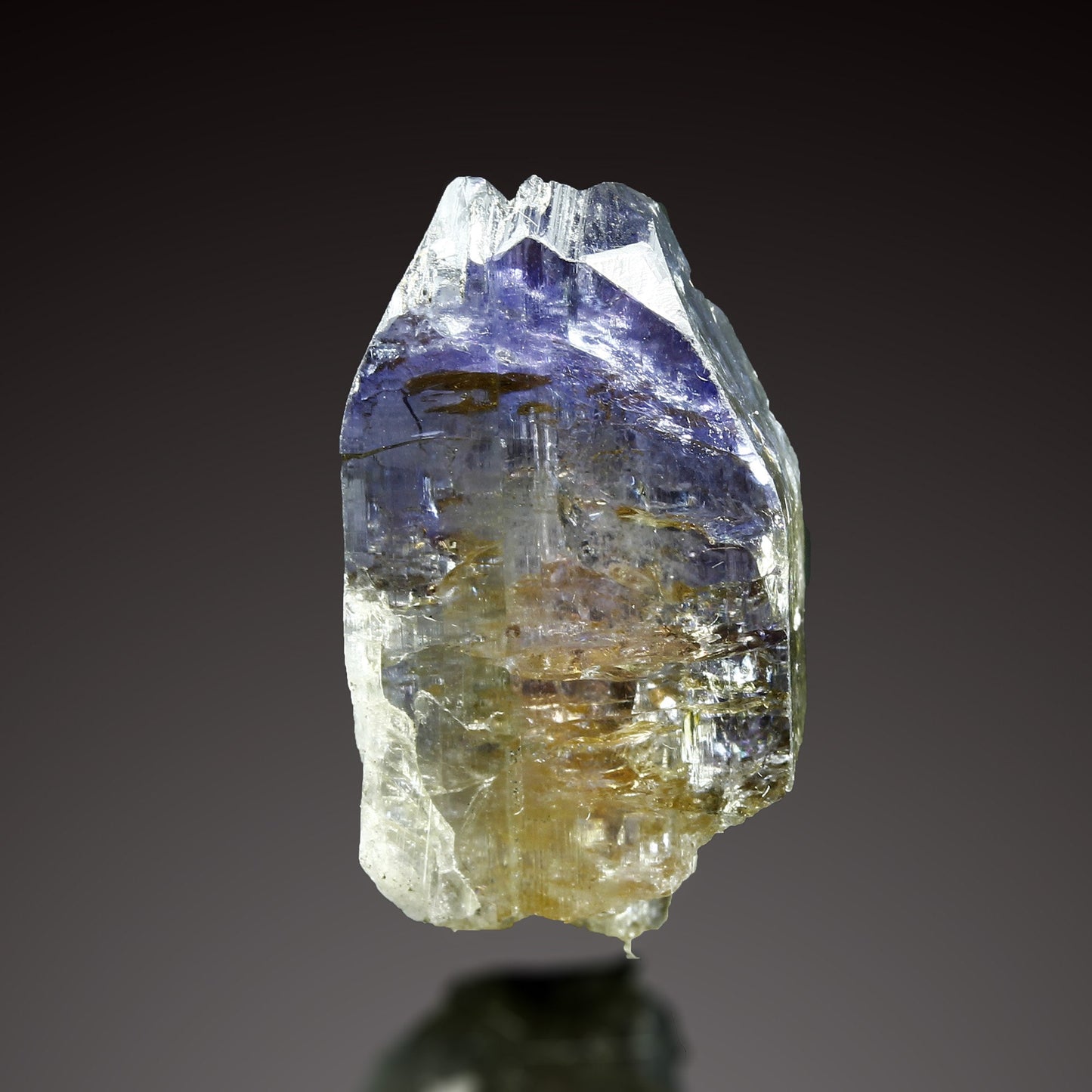 Natural TANZANITE Pleochroism, Blue Purple and Green from Tanzania