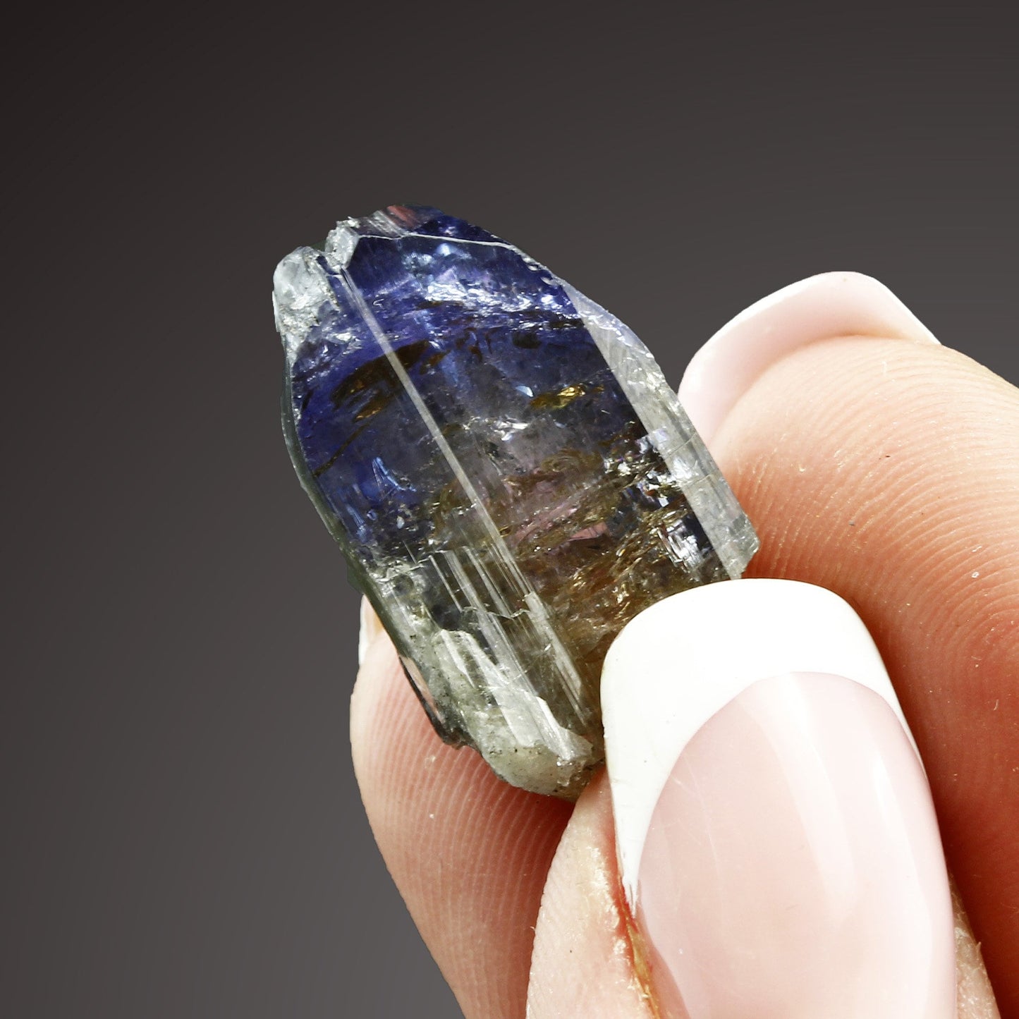 Natural TANZANITE Pleochroism, Blue Purple and Green from Tanzania